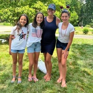 Meet your Posher, Yolanda